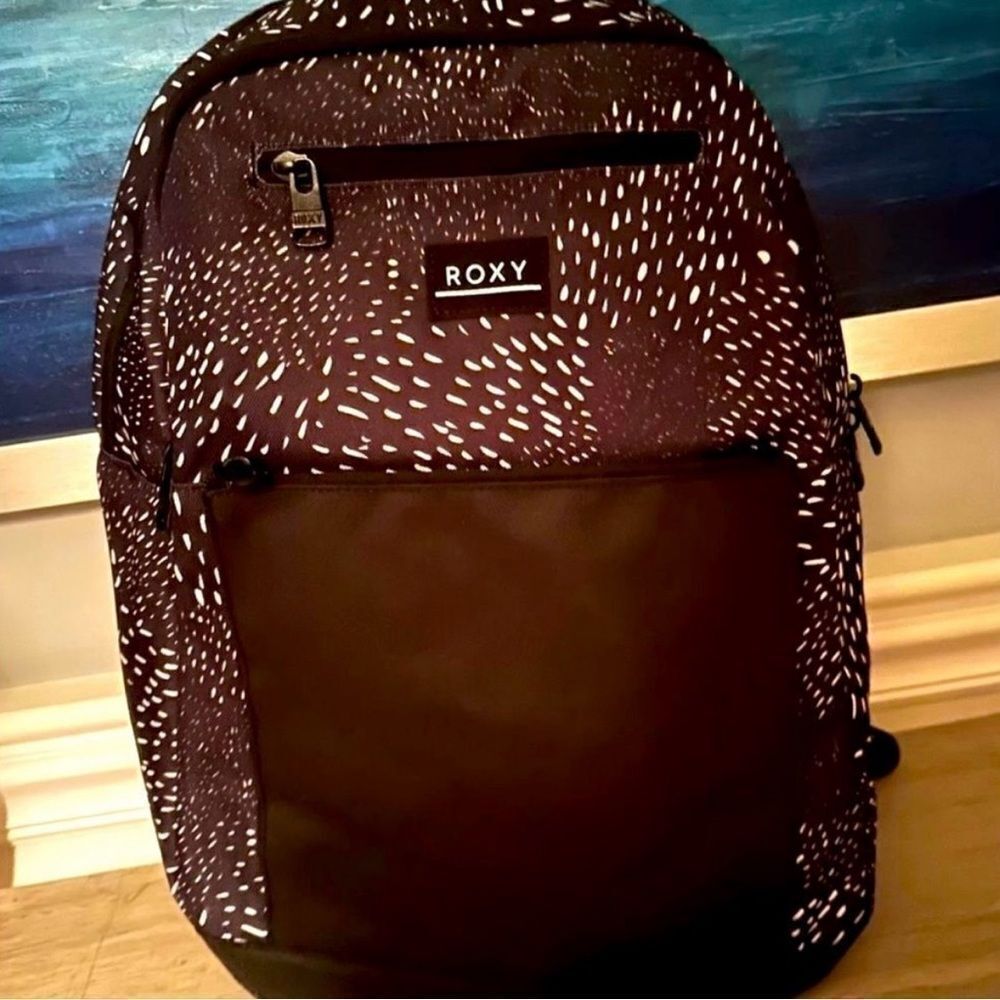 Roxy Here You Are, black and white backpack.